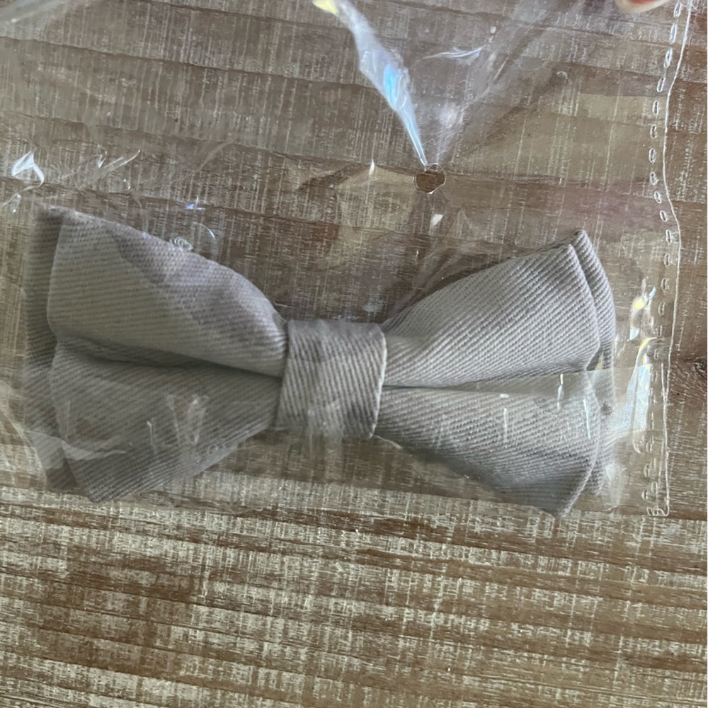 3/$13 Baby clip-on Bow tie